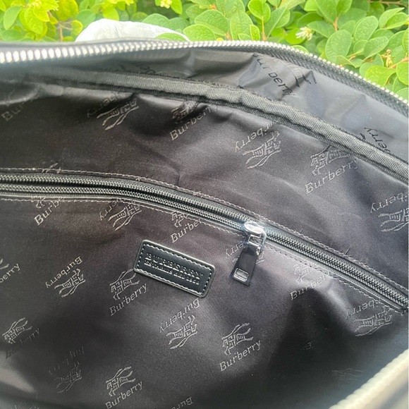 BURBERRY MEN’S BLACK Nova Check Grey black leather CROSSBODY MESSENGER BAG - Picture 6 of 16